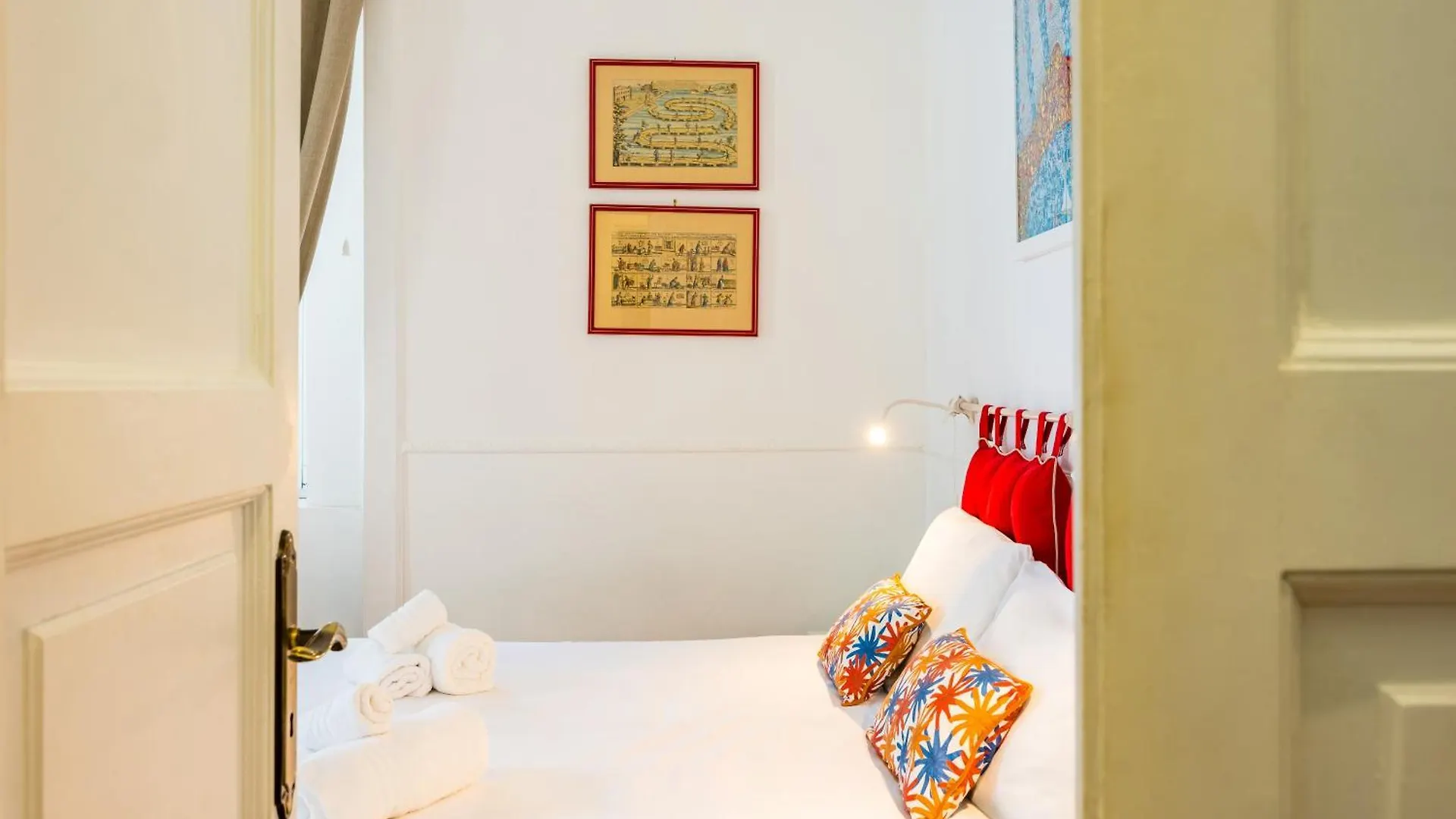 La Casa Di Famiglia By Napoliapartments