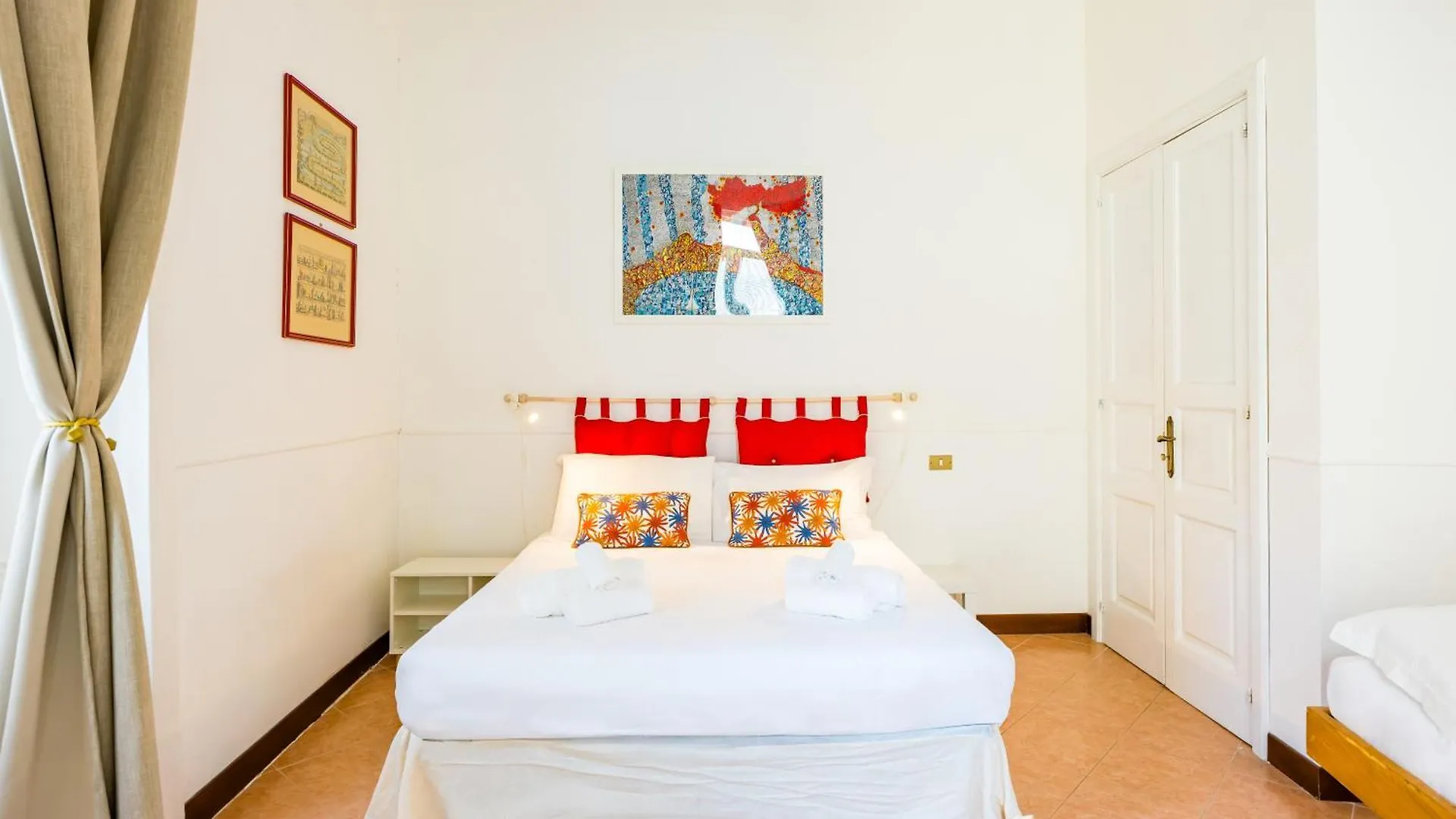 Apartment La Casa Di Famiglia By Napoliapartments Italy