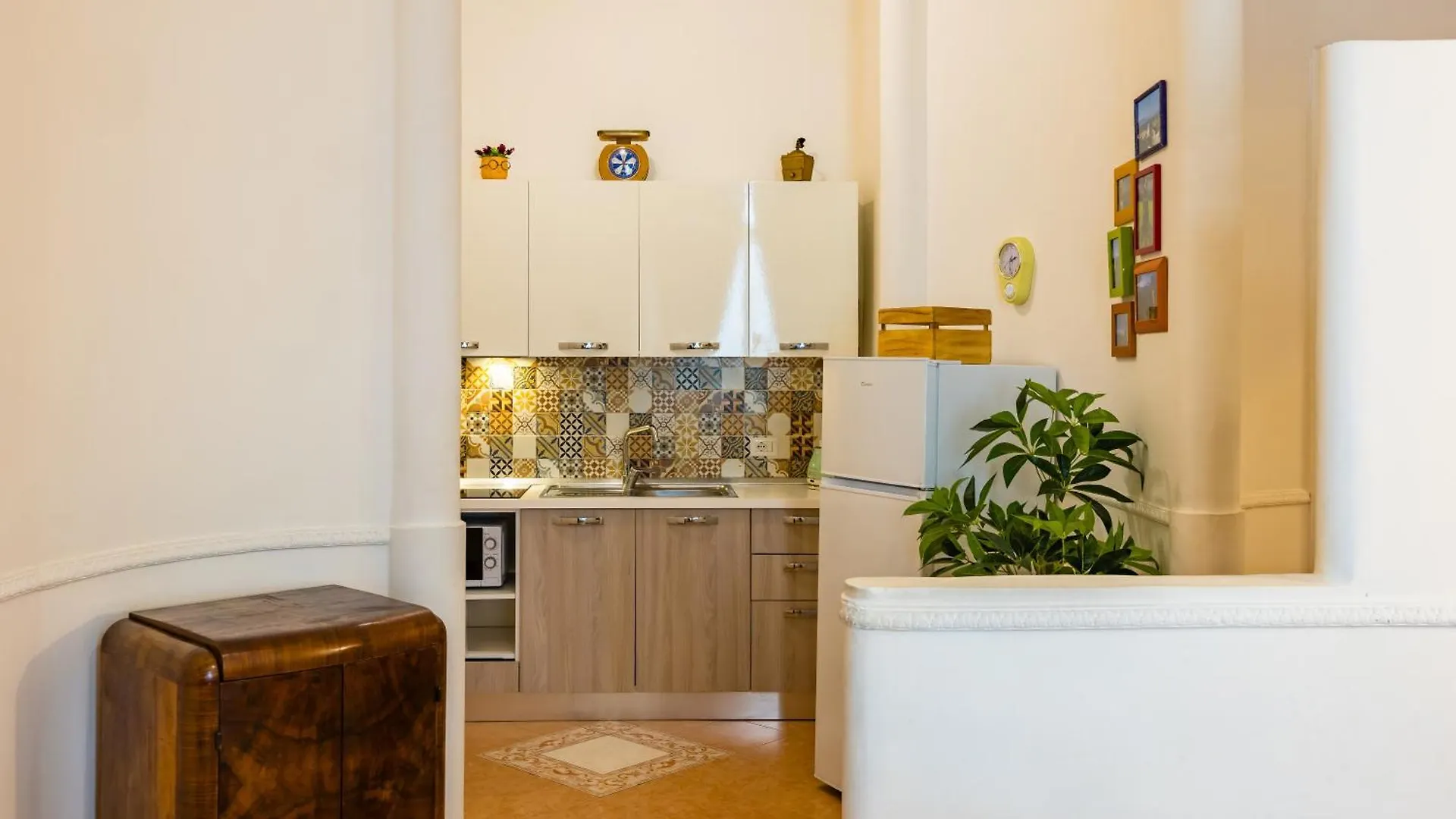 La Casa Di Famiglia By Napoliapartments Apartment