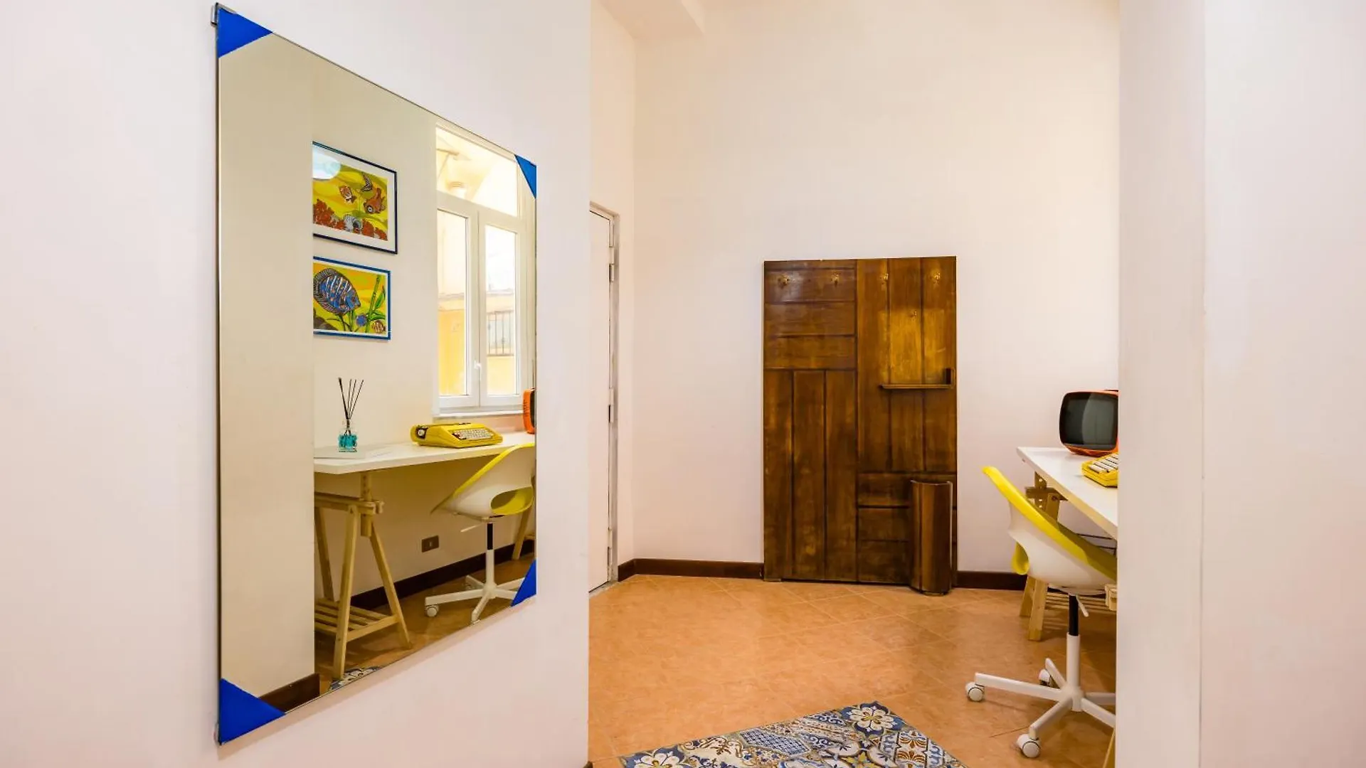 Apartment La Casa Di Famiglia By Napoliapartments