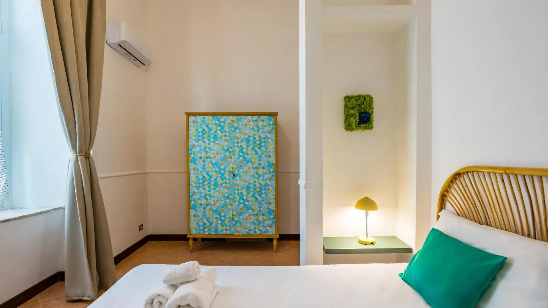 Apartment La Casa Di Famiglia By Napoliapartments